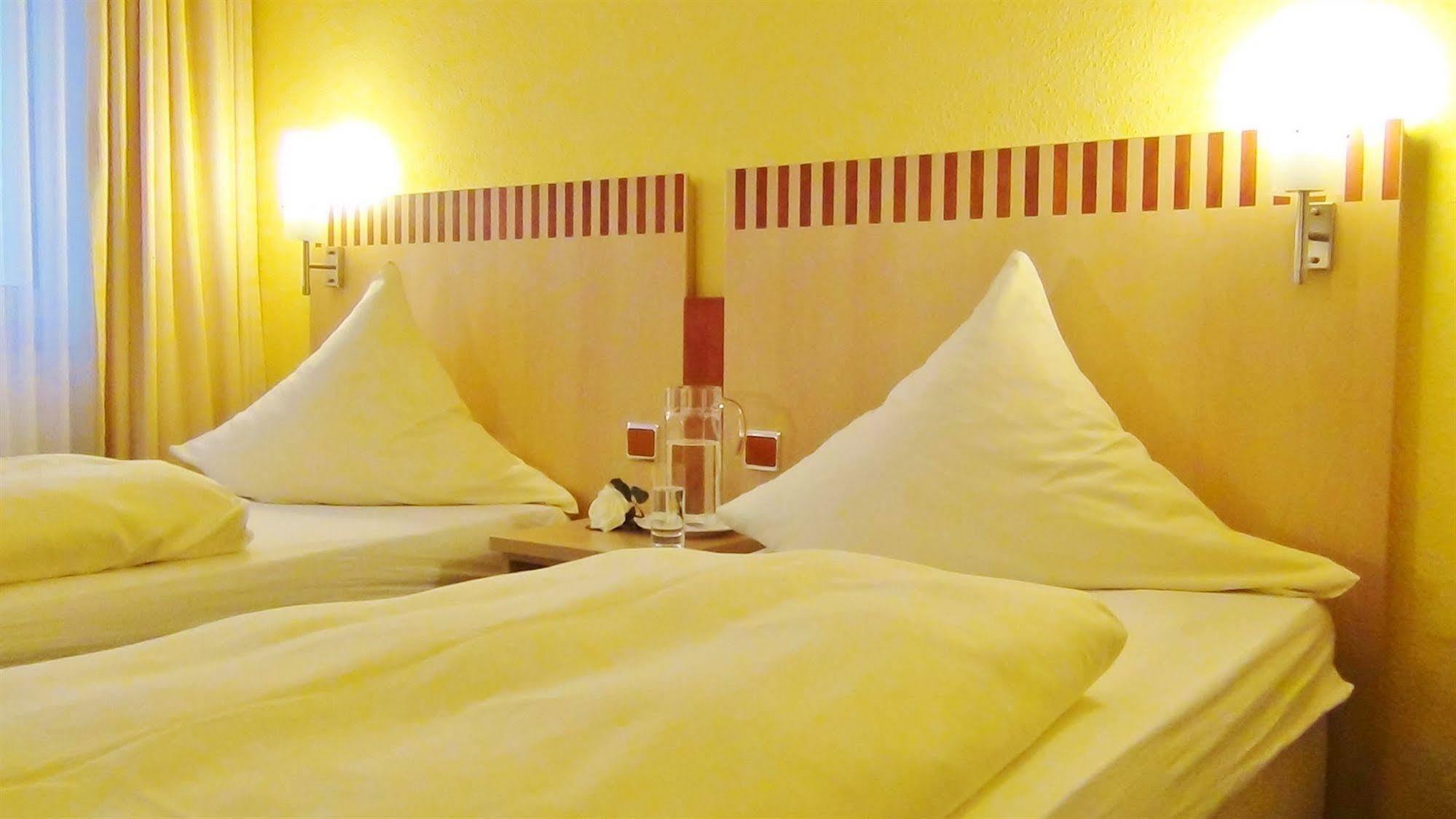 Bach Hotel Порта-Вестфалика Экстерьер фото